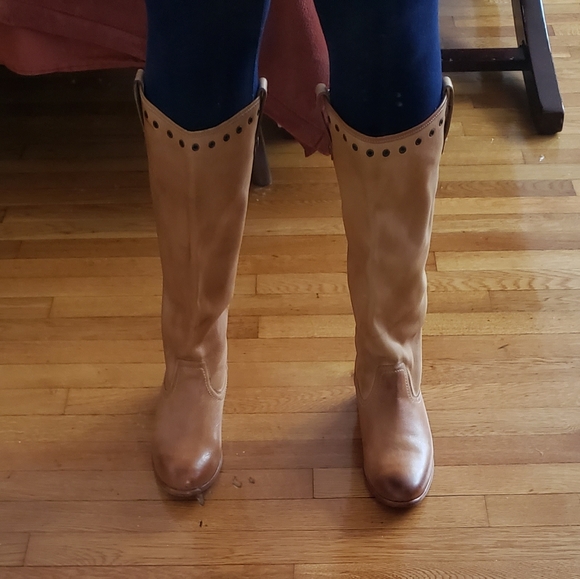 Frye pull on boots - Picture 6 of 6